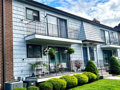 25 Great Wood Ct, Fairport, NY, 14450-2780 | Card Image