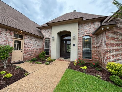 64 Turnbury Dr, Bossier City, LA, 71111-8203 | Card Image