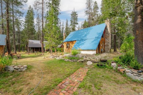 10010 Anna Ave, Soda Springs, CA, 95728 | Card Image