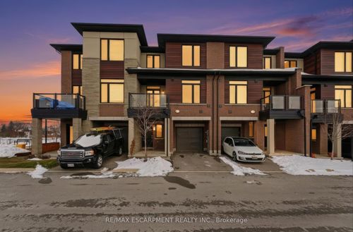 44-590 N Service Rd, Stoney Creek, ON, L8E0K5 | Card Image