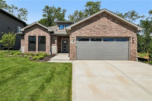22692 W 87th St, Lenexa, KS, 66227-8112 | Card Image