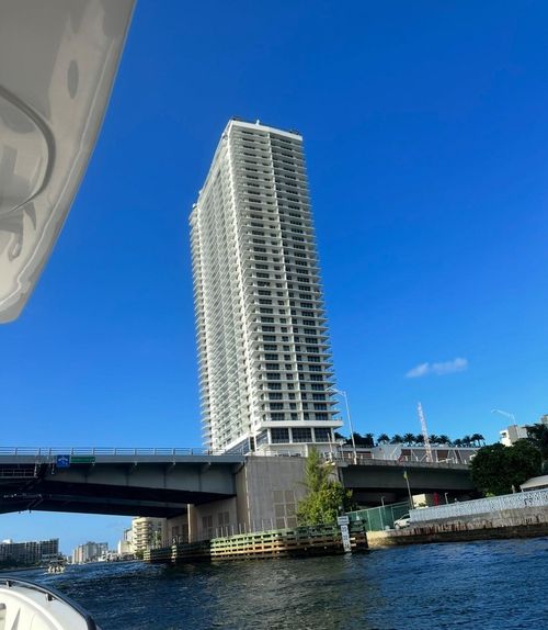 r1102-4010 S Ocean Dr, Hollywood, FL, 33019-3063 | Card Image