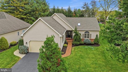 514 Waterside Cir, LEBANON, PA, 17042-9487 | Card Image