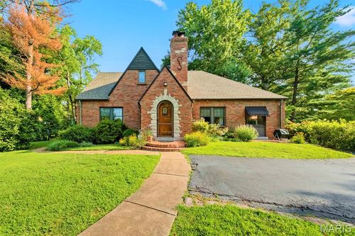 1407 Coburg Lands Dr, Saint Louis, MO, 63137-3009 | Card Image