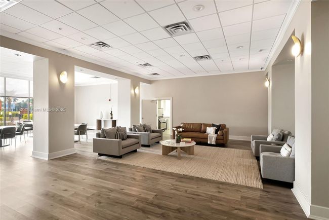 APT-16F - 5600 Collins Ave, Condo with 2 bedrooms, 2 bathrooms and null parking in Miami Beach FL | Image 26
