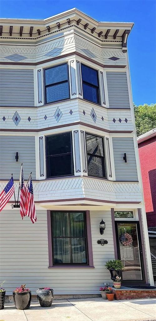 171 W Broadway, Jim Thorpe, PA, 18229-1930 | Card Image