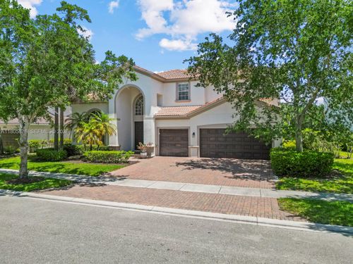 19165 N Gardenia Ave, Weston, FL, 33332-4406 | Card Image