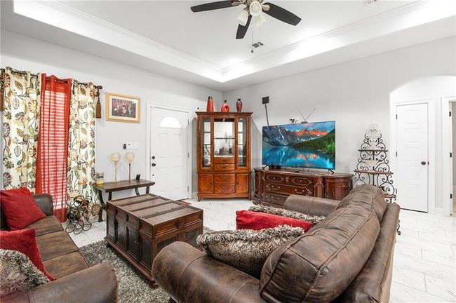 33 Megehee Ct, House other with 3 bedrooms, 2 bathrooms and null parking in Westwego LA | Image 4
