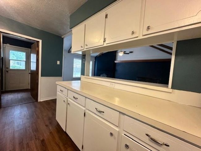 1215 Briar Ln, House other with 4 bedrooms, 2 bathrooms and 2 parking in Wharton TX | Image 9