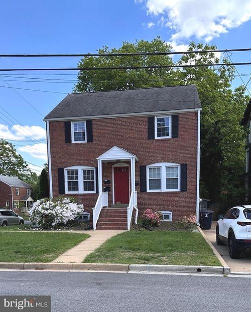 2-4820 9th St N, ARLINGTON, VA, 22203-1551 | Card Image
