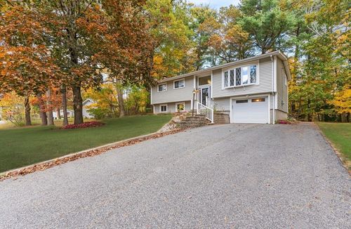 6 Tall Tree Rd, Sharon, MA, 02067-2243 | Card Image