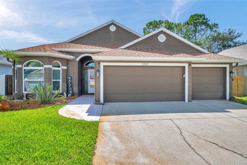 1747 Wood Brook St, TARPON SPRINGS, FL, 34689-7511 | Card Image