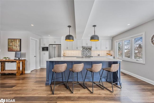 18 Peter St, House other with 3 bedrooms, 3 bathrooms and 5 parking in Amaranth ON | Image 7