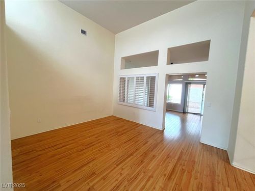 2925 Big Green Ln, Las Vegas, NV, 89134-7457 | Card Image