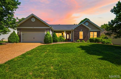 79 Harrisburg Ct, Saint Peters, MO, 63376-7809 | Card Image