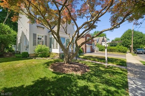 24 Meeker Pl, Millburn, NJ, 07041-1108 | Card Image
