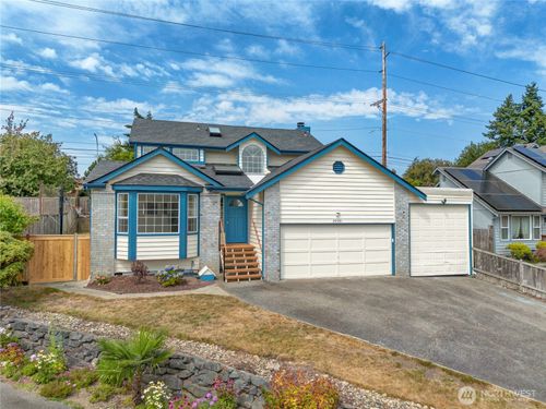 32351 20th Pl Sw, Federal Way, WA, 98023-5445 | Card Image