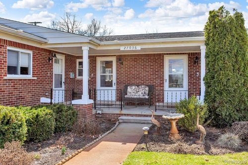 27036 Sandy Hill Ln, New Hudson, MI, 48165-8702 | Card Image