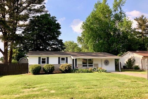 1430 E Grand Ave, Carbondale, IL, 62902-5063 | Card Image