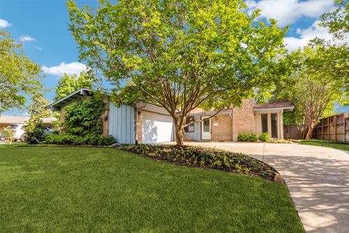 11353 Coral Hills Dr, Dallas, TX, 75229-2527 | Card Image