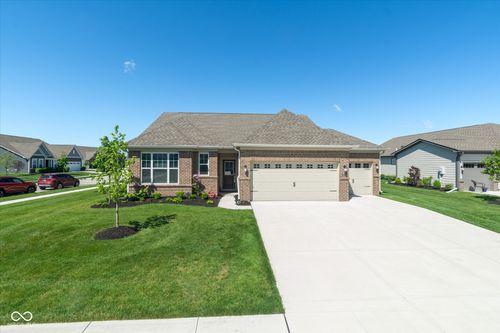 9708 Holborn Ave, Mccordsville, IN, 46055-0197 | Card Image
