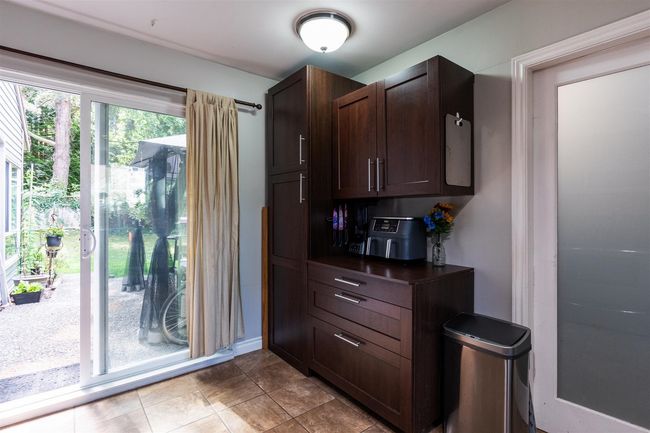 View of doorway to outside | Image 11