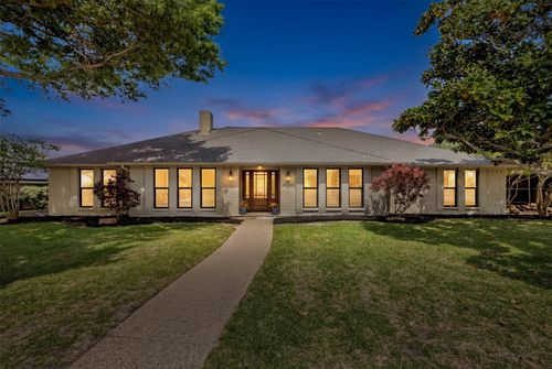 16106 Salado Dr, Dallas, TX, 75248-3111 | Card Image