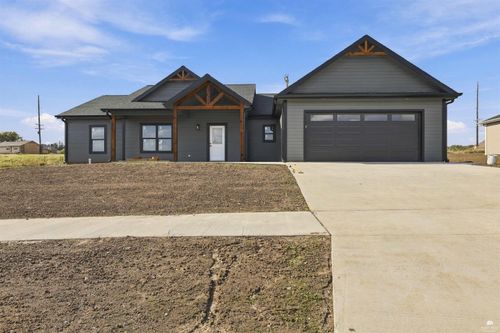 220 Michaels Way, Junction City, KS, 66441-3487 | Card Image