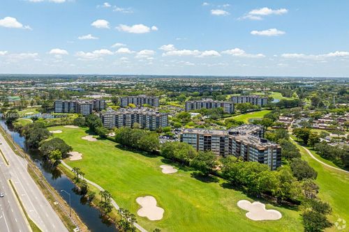 apt-519-1000 Saint Charles Pl, Pembroke Pines, FL, 33026-3358 | Card Image