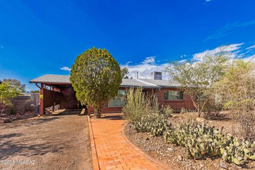 4807 E Helen St, Tucson, AZ, 85712-4717 | Card Image