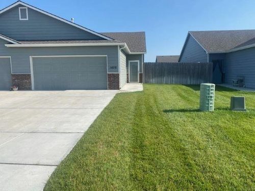 1608 E Olive Ct, Andover, KS, 67002-8961 | Card Image