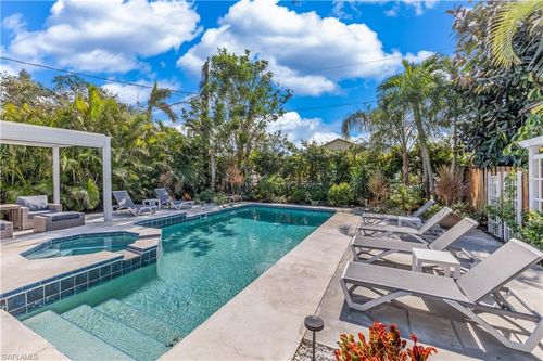 564 109th Ave, Naples, FL, 34108-1808 | Card Image