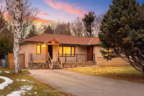 208 Glen Oak Dr, Oakville, ON, L6K2J2 | Card Image