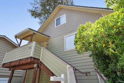711 San Anselmo Ave, San Anselmo, CA, 94960-2045 | Card Image