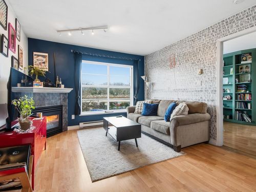 404-1688 E 8th Ave, Vancouver, BC, V5N1T5 | Card Image