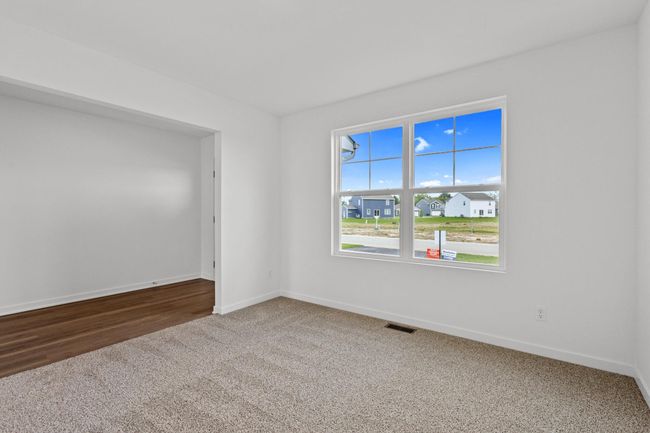 Henely white 8 | Image 47