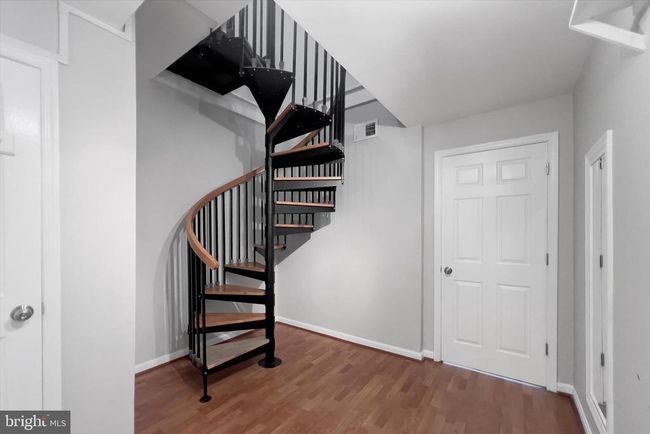 APT-10 - 1100 Quaker Hill Dr, Condo with 2 bedrooms, 1 bathrooms and null parking in ALEXANDRIA VA | Image 9