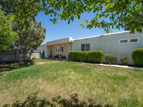 1123 Gusdorf Rd, Taos, NM, 87571-6343 | Card Image