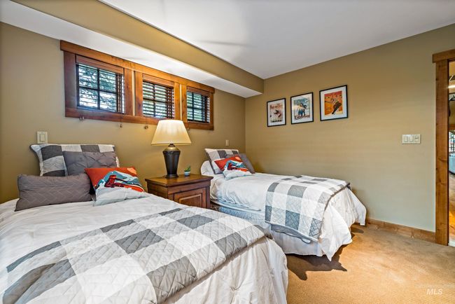 22 Francois Ct, House other with 4 bedrooms, 4 bathrooms and 2 parking in Donnelly ID | Image 33
