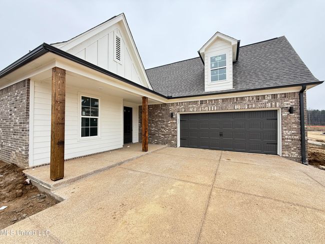 Front porch | Image 6