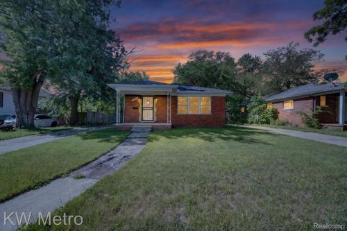 15024 Coram St, Detroit, MI, 48205-1929 | Card Image