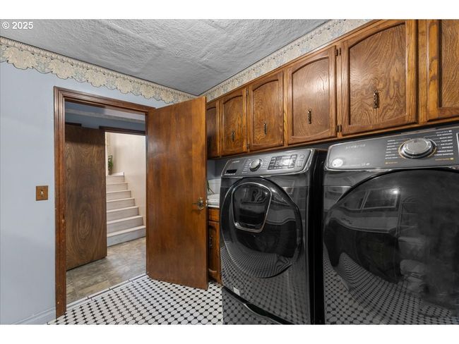 1845 Sw 18 Th Ct, House other with 4 bedrooms, 3 bathrooms and 2 parking in Gresham OR | Image 35