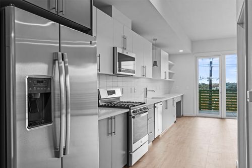 309-4004 Banister Ln, Austin, TX, 78704-6854 | Card Image