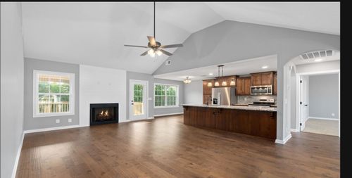 1595 Variance Dr, Clarksville, TN, 37042-7054 | Card Image