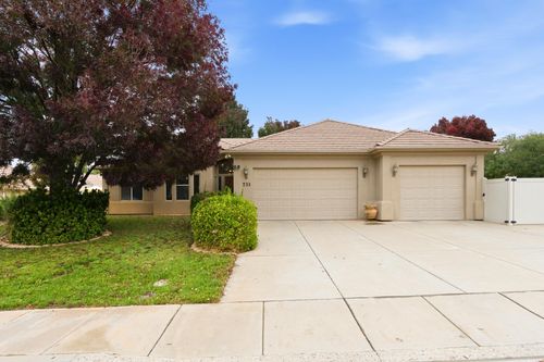 731 E Castle Stone Dr, Washington, UT, 84780-8201 | Card Image