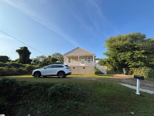 8 Cotton St, Greenville, SC, 29609-4605 | Card Image