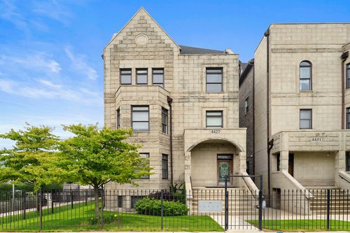 4-4427 S Oakenwald Ave, Chicago, IL, 60653-4088 | Card Image