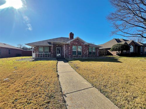 906 Moore St, Cedar Hill, TX, 75104-6004 | Card Image