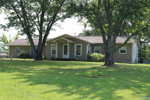 3170 Swearengin Rd, Scottsboro, AL, 35769-9504 | Card Image