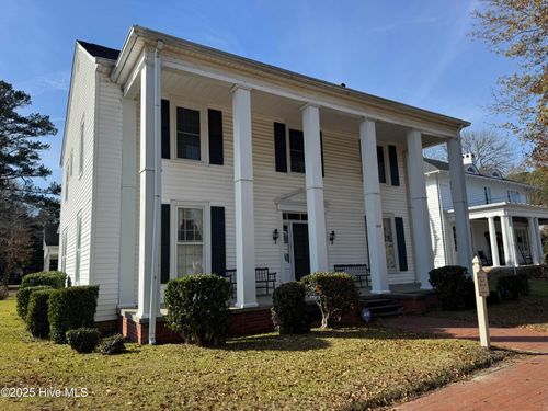 407 S King St, Windsor, NC, 27983-6721 | Card Image